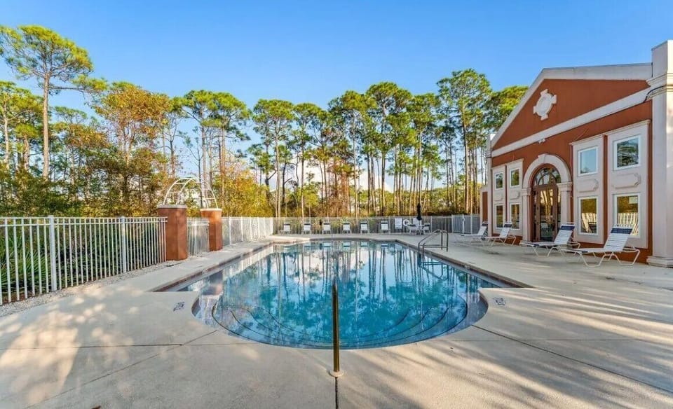 Community Pool for guests to use