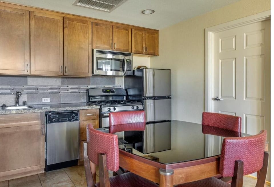 Share easy meals together at the convenient dining table.