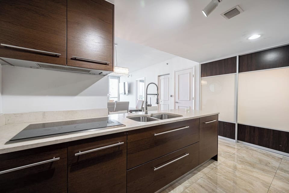 Fully equipped kitchen