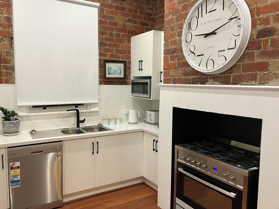 Fully Contained Kitchen 