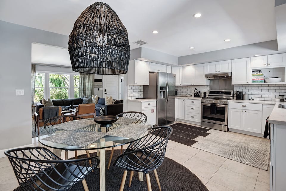 KITCHEN TABLE