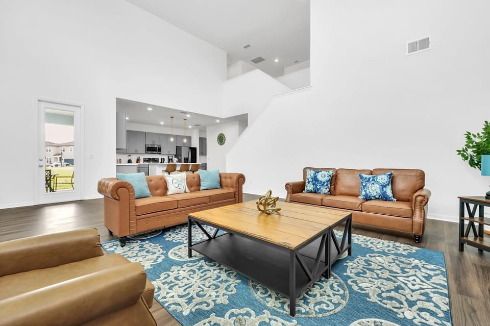 15LivingRoom6
