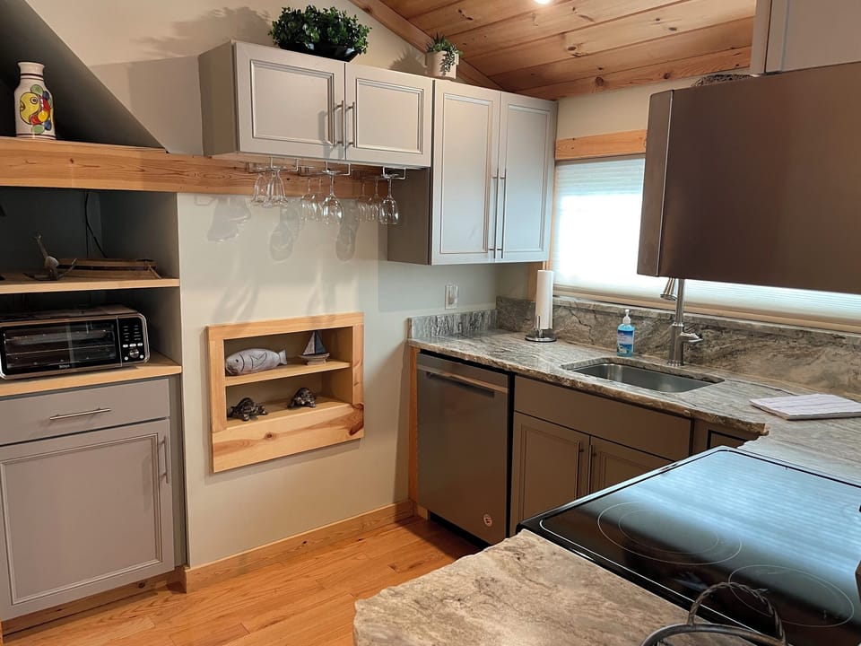 Fully equippd kitchen