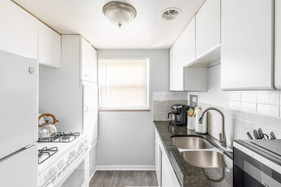 Fully stocked kitchen capable of making all your favorite meals