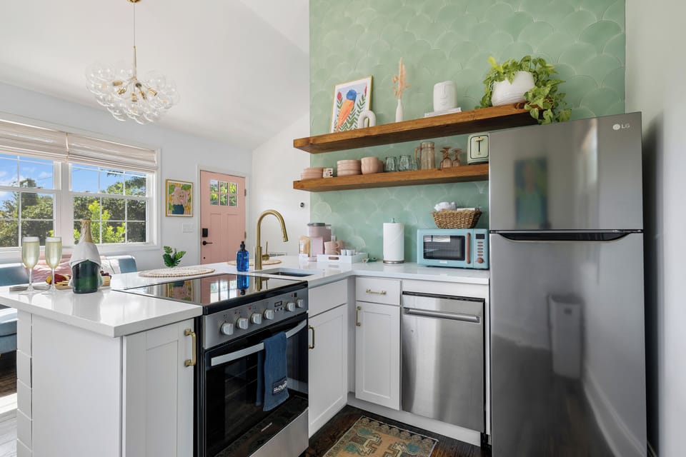 Fully Stocked Kitchen