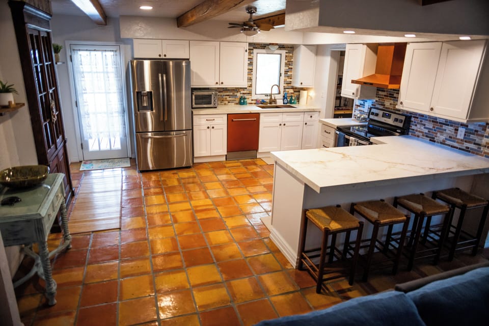 Kitchen off, screened lanai door