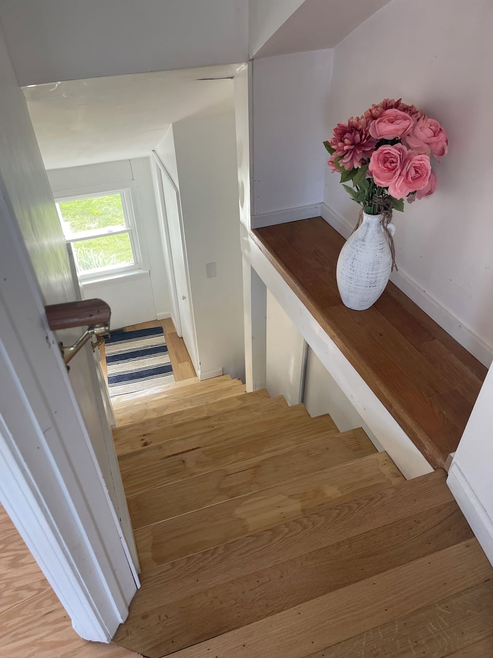 Stairs to the master bedroom 