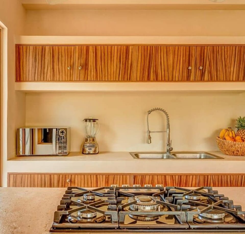 Fully-equipped kitchen with all you need to prepare meals