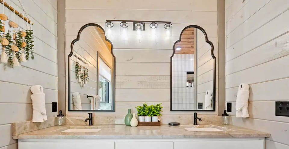 Refresh and rejuvenate in our chic bathroom, complete with all the essentials.
