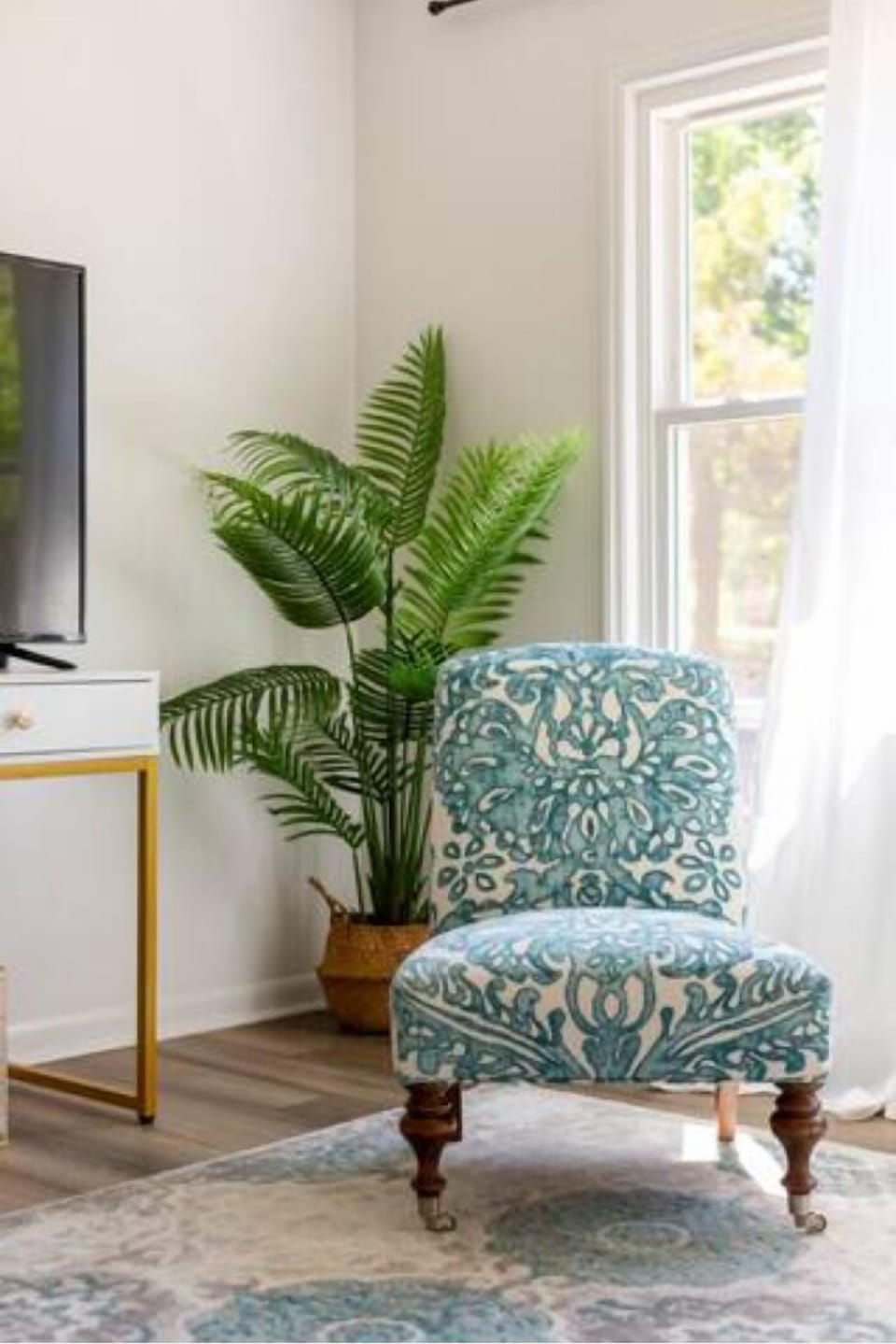 Chic Bohemian-Inspired Furnishings Creating a Tranquil Atmosphere