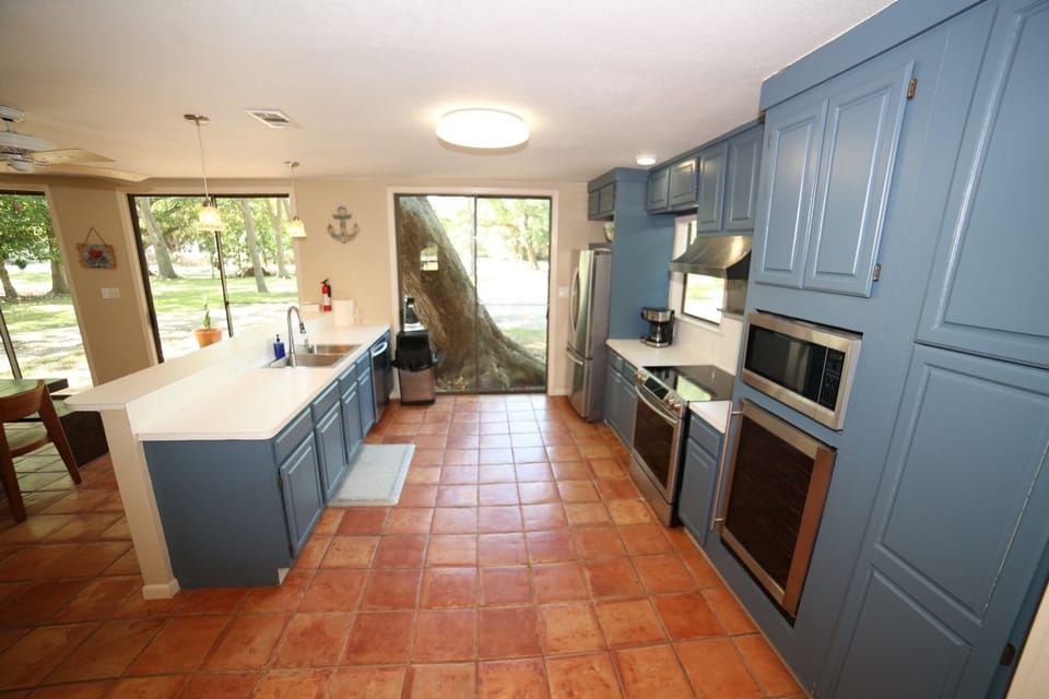 Lovely spacious kitchen for meals at home