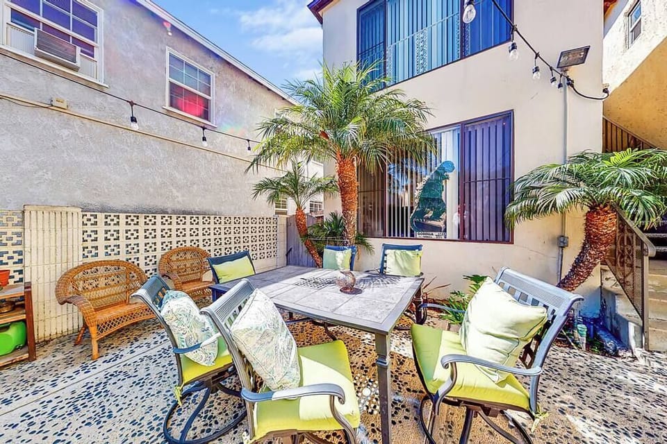 Downstairs patio for you to enjoy, with a gas BBQ and hose to rinse your feet, beach gear and fur babies.