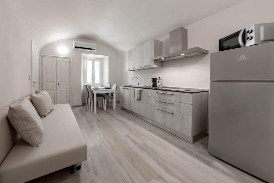 Living area (2)