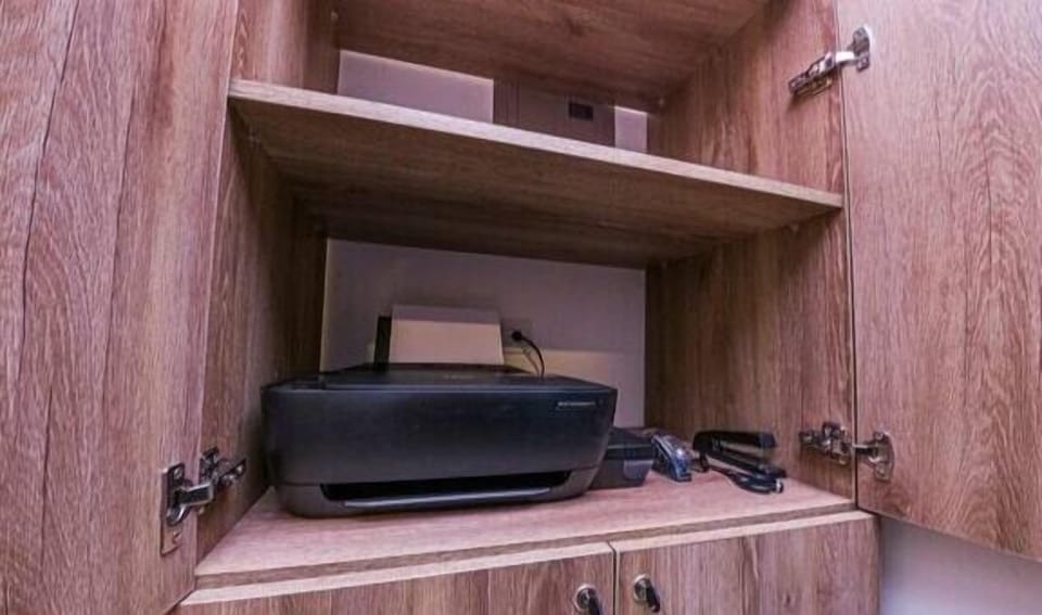 En el coworking encontraras lo esencial para realizar tus trabajos.

In coworking you will find the essentials to carry out your work.