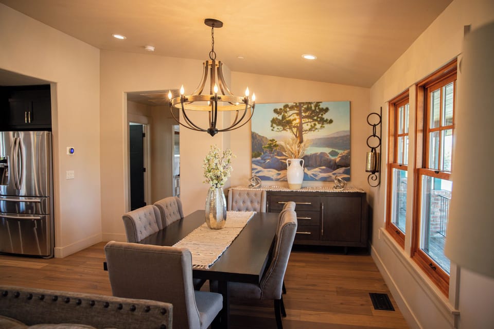 Dining room table for you and your guests to enjoy a delicious meal. 