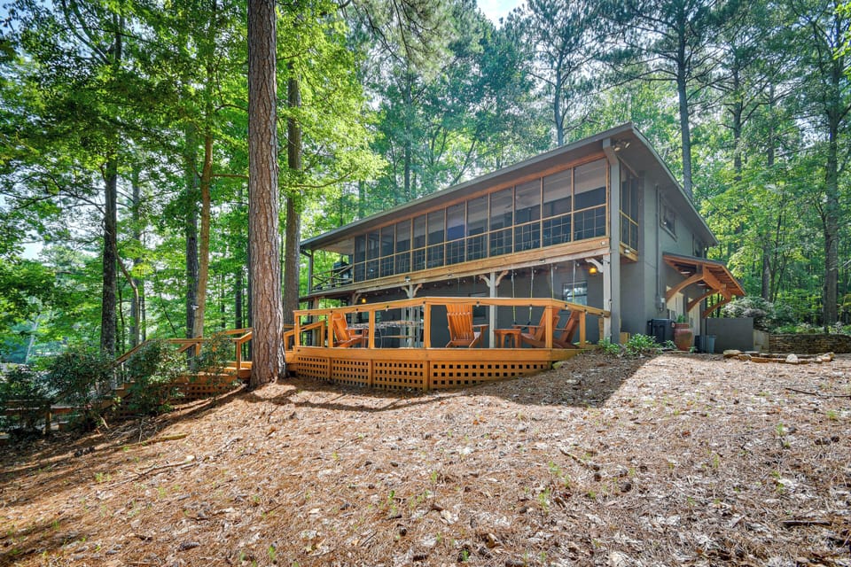 Alexander City Vacation Rental | 3BR | 3BA | Stairs Required to Access