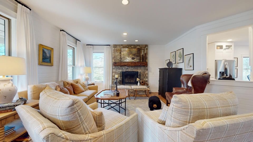 Living Room, Main Level