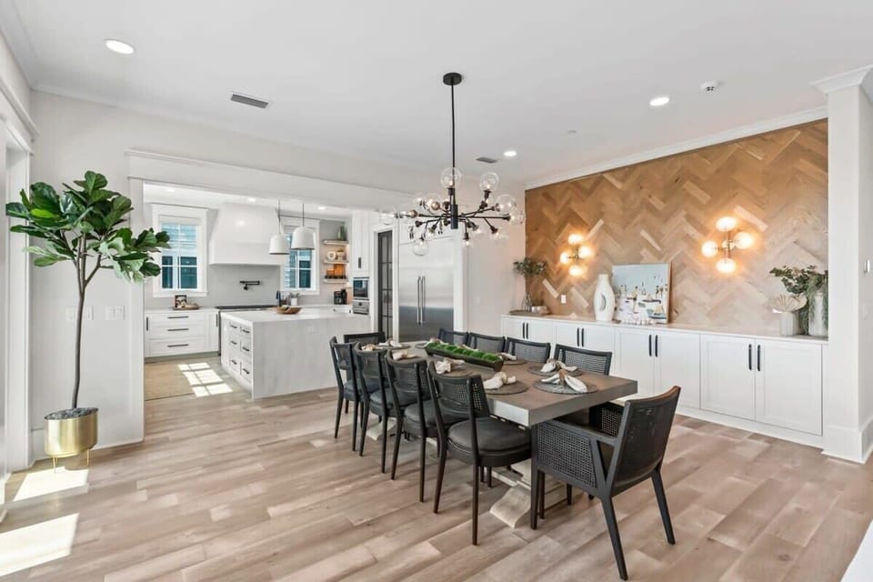 Second Floor Great Room