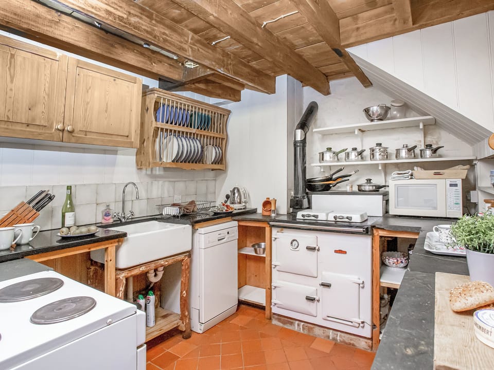 Kitchen | Hallowarren Barn, Helston & The Lizard