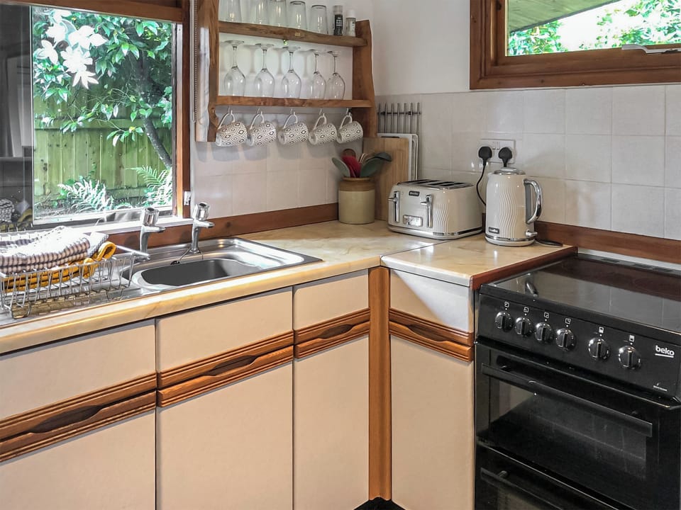 Kitchen | The Lodge, Hayle