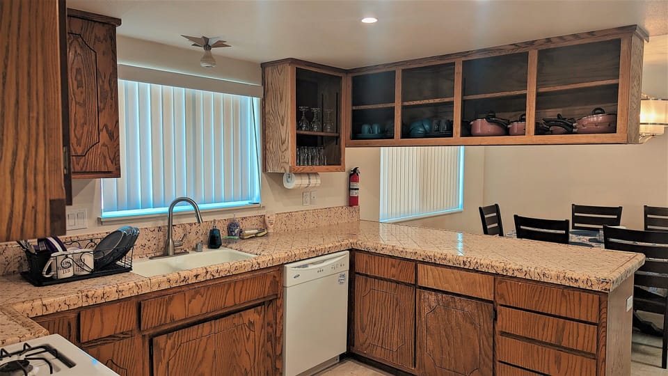 Kitchen and Dinning area