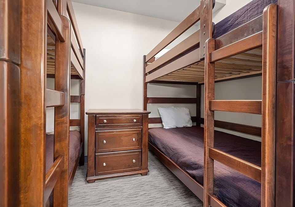 Gather the kids in cozy bunks for easy bedtime.