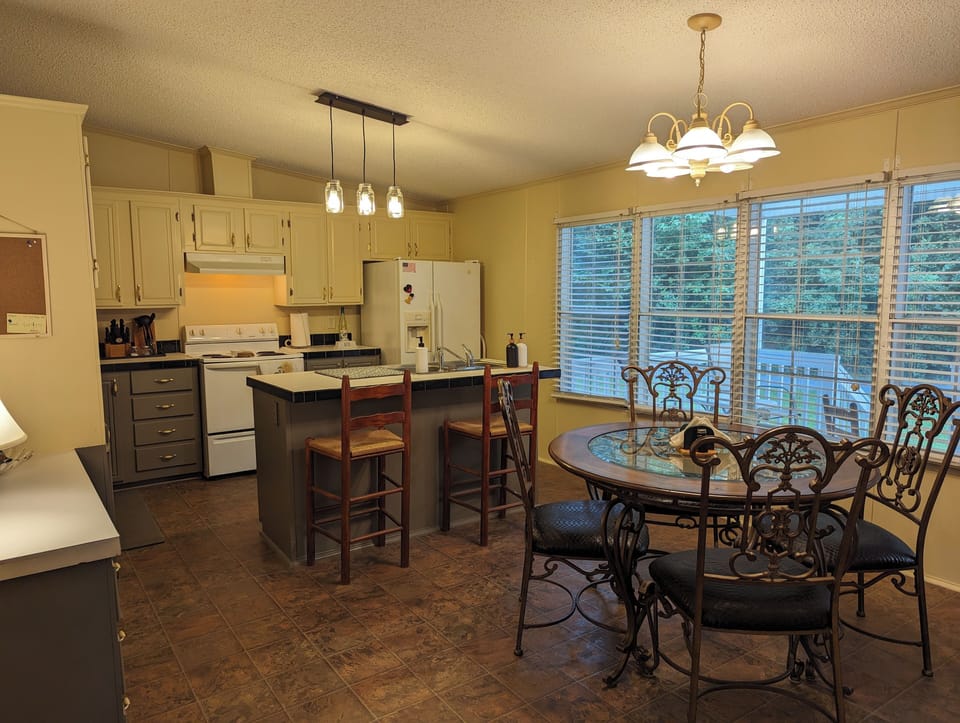 Plenty of space for lunches, snacks, and shared meals.