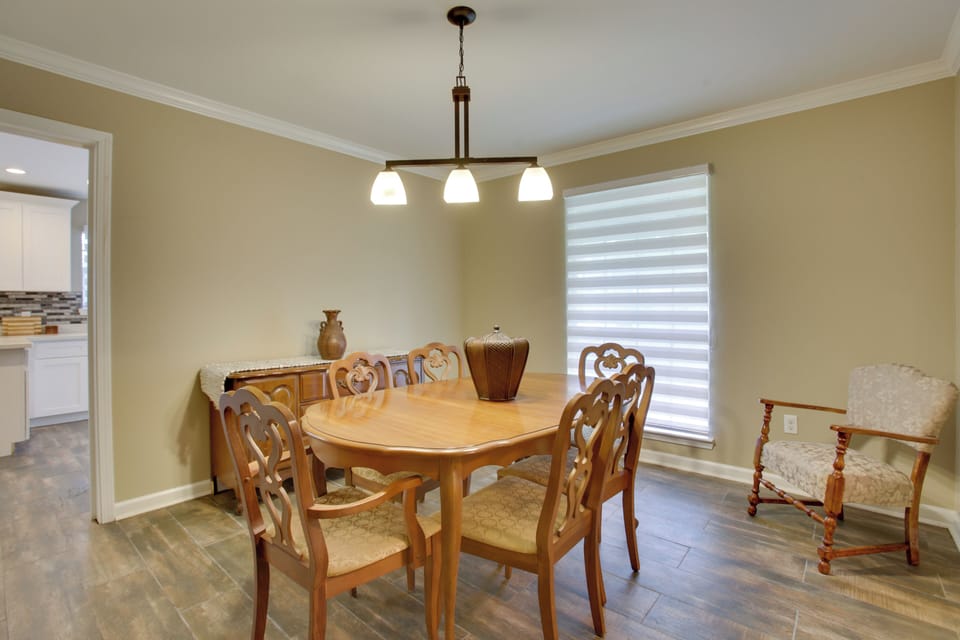 Dining Areas | Dishware/Flatware | Trash Bags/Paper Towels