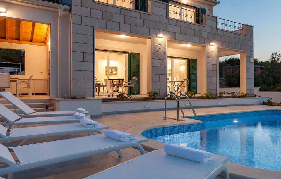 pool