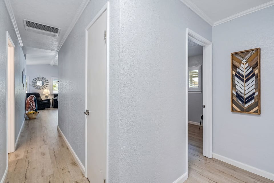 Indoors, Floor, Flooring, Building, Corridor