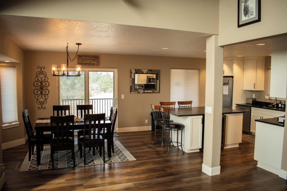 Kitchen/Dining