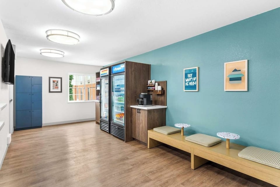 Snack bar