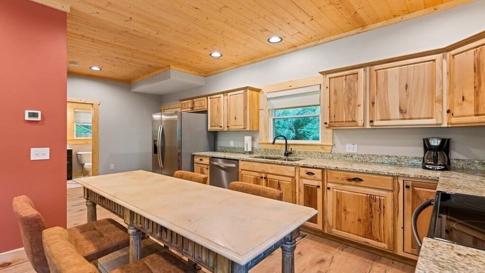 View of Kitchen 2