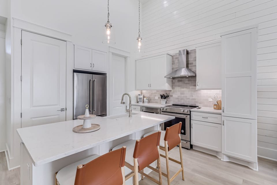 Kitchen, 1st Floor