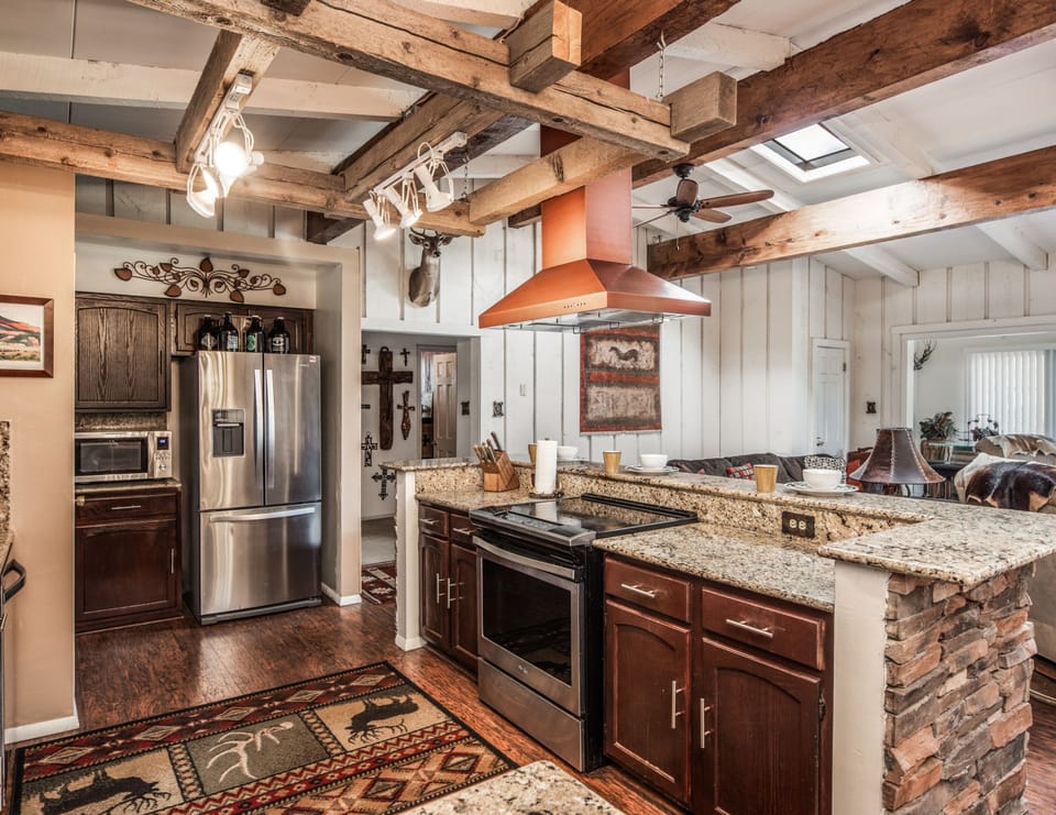 Full Kitchen