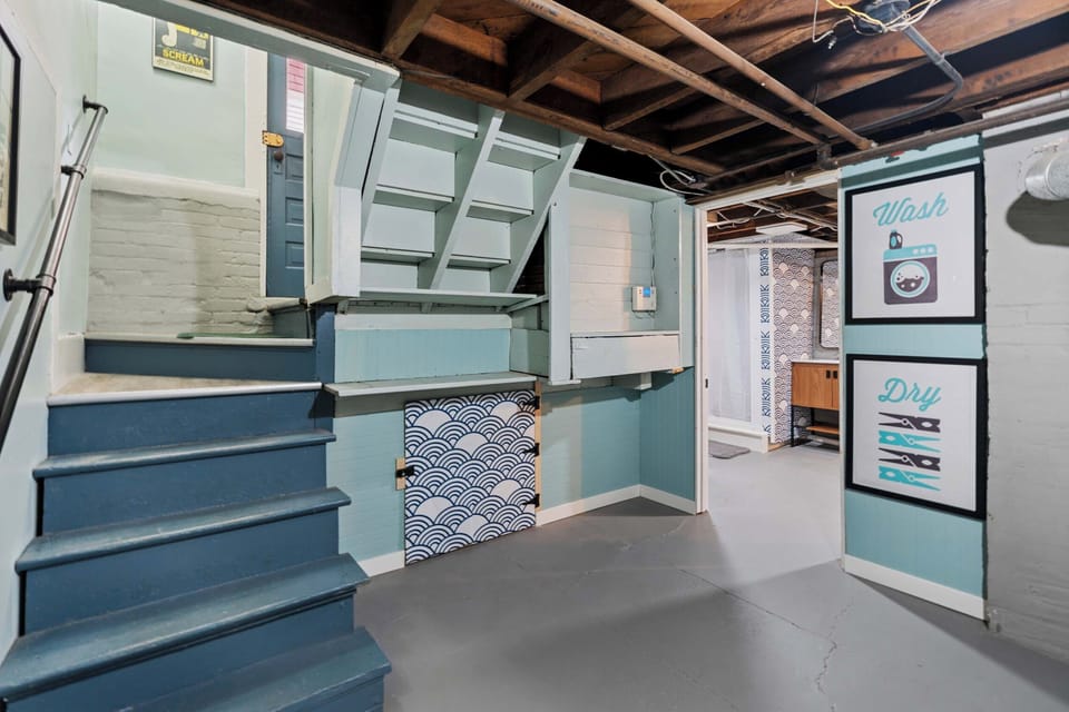 basement entrance 