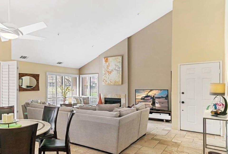 Living/Dining room
