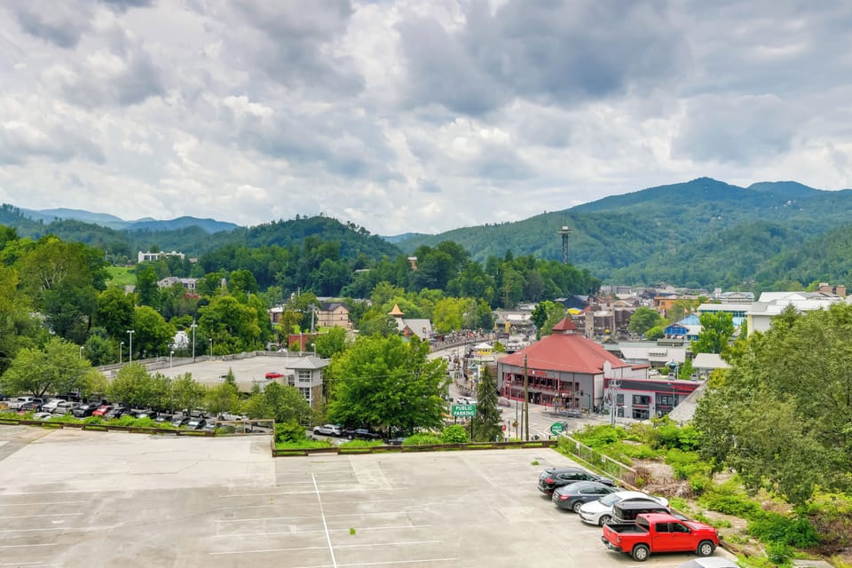 Parking | Open Lot (1 Vehicle)