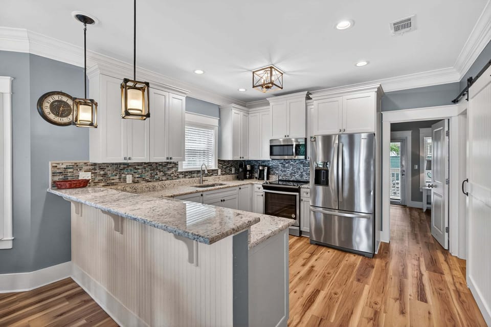 Southern Charm - Rosemary Beach - Kitchen