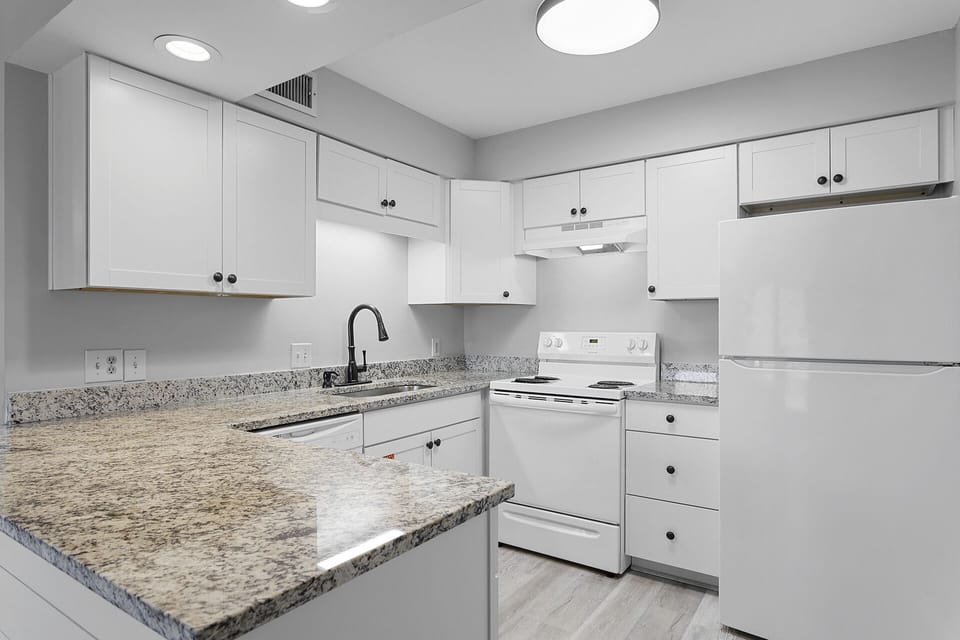 23-Sea-Cabins-11D-Kitchen
