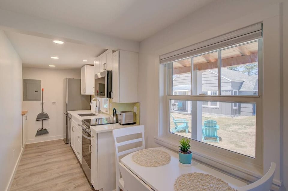 A small table perefcet for two