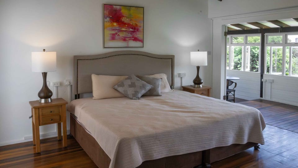 King size bed.