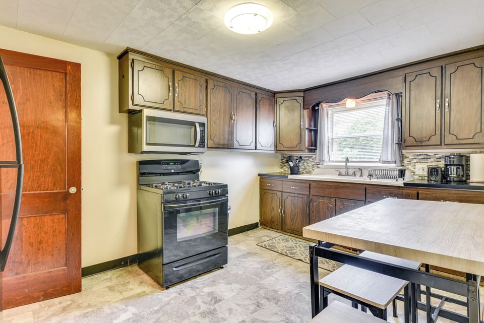 Kitchen | Drip Coffee Maker | Toaster