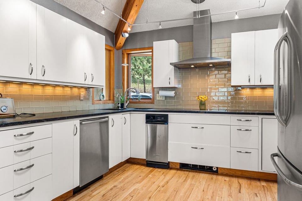 Fully stocked kitchen.