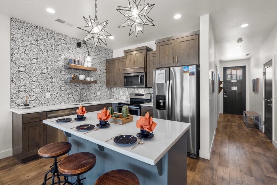 523 Kitchen