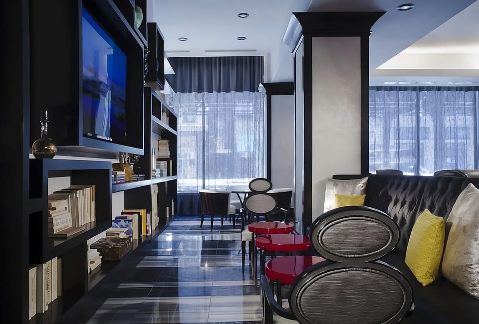 Settle into chic lounge seating for relaxed conversation.