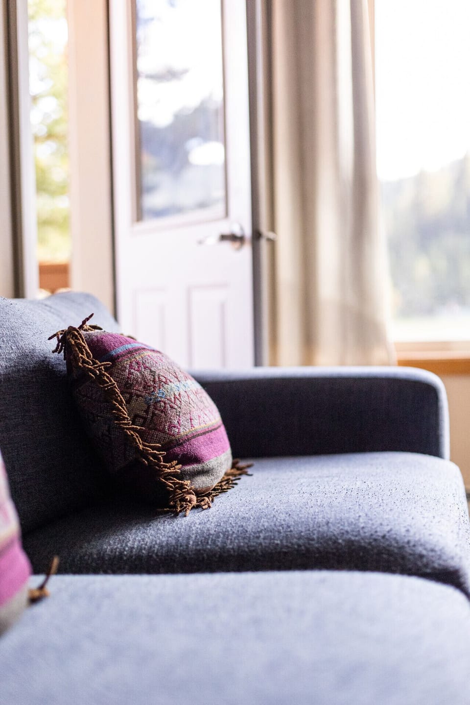 Cozy Living Room that Opens Up to the Patio