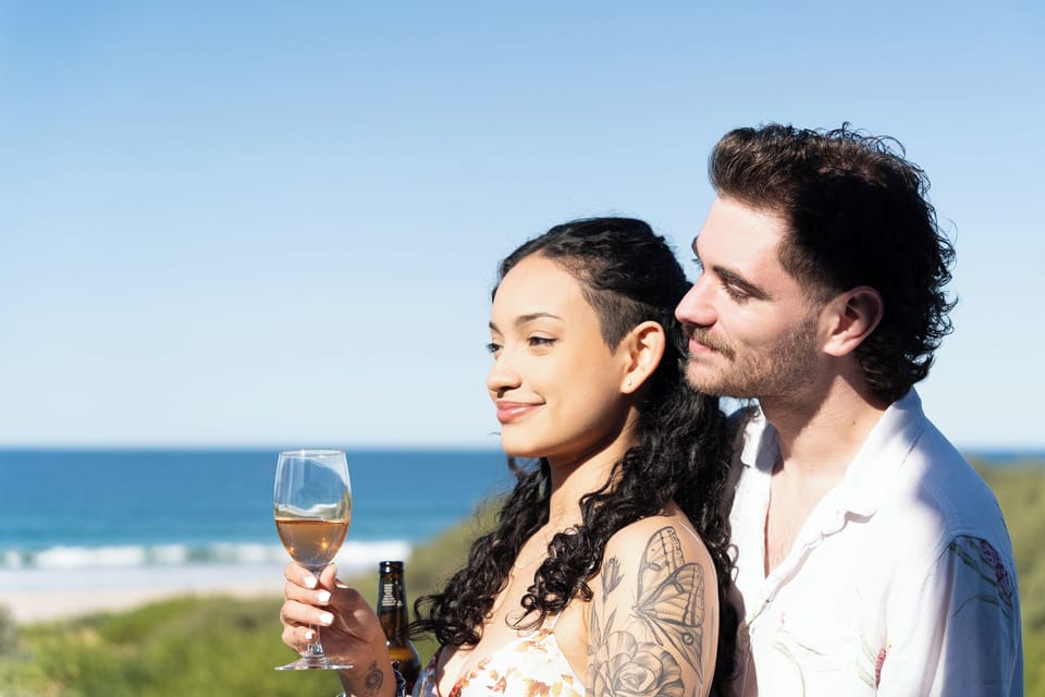'Southbeach' Kiama Downs - direct access to Jones Beach, public park and steps to the local shops - the perfect family entertainer for 20 people!