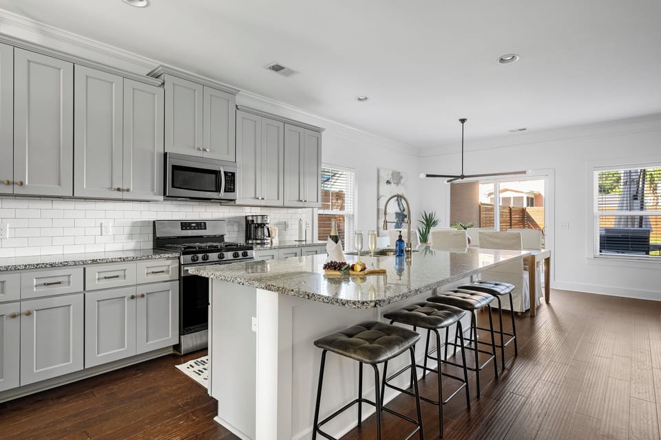 Elevate Your Stay | Lifted Up | Park Circle Haven!