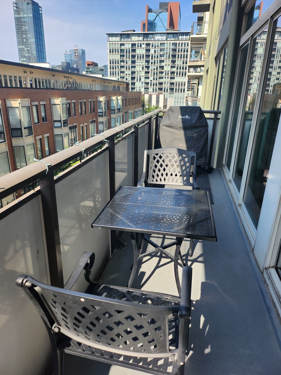 Outside balcony west loop view 